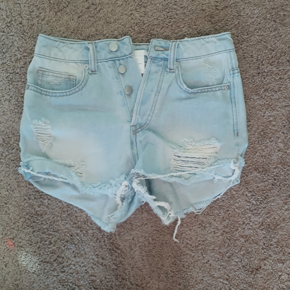 Jean shorts - Picture 1 of 3